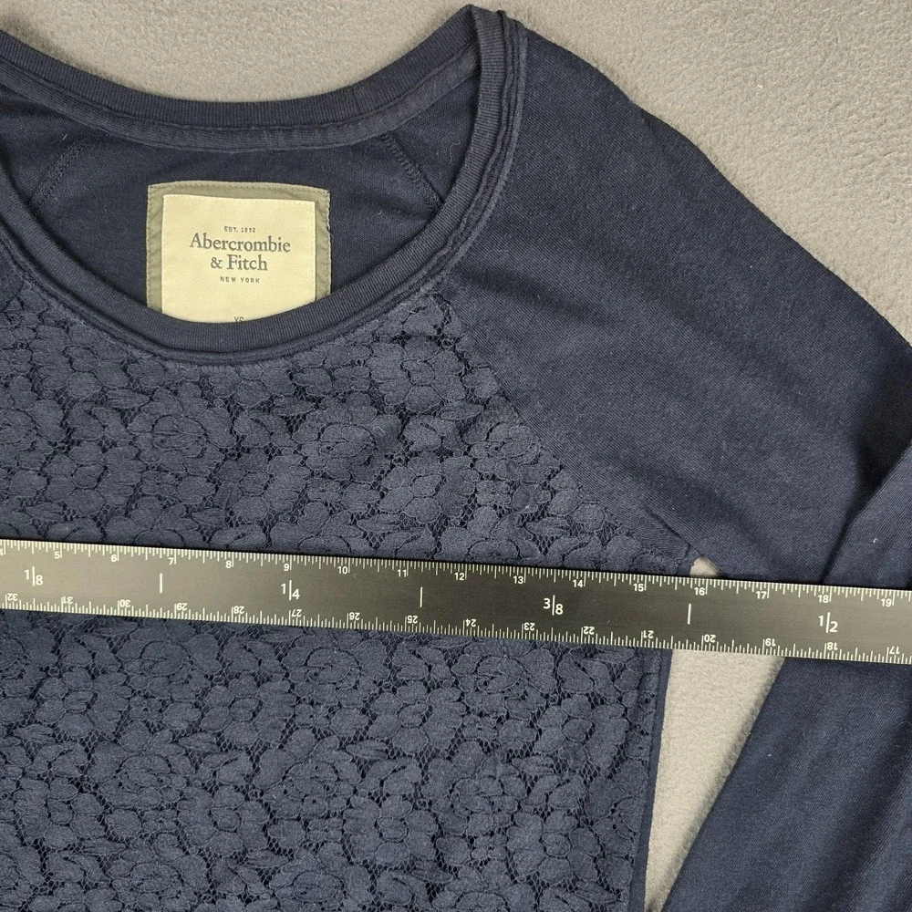 Vtg Y2K Abercrombie & Fitch Shirt Women‎ XS Navy Lace Raglan Pullover Floral - Picture 6 of 11